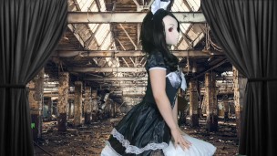 HENTAI Aibu。廃墟。メイド。マネキンでオナニー。